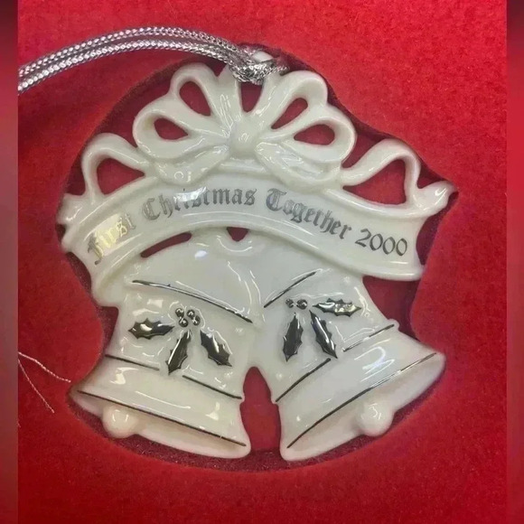 Lenox Ornament first Christmas together 2000 - Picture 1 of 3